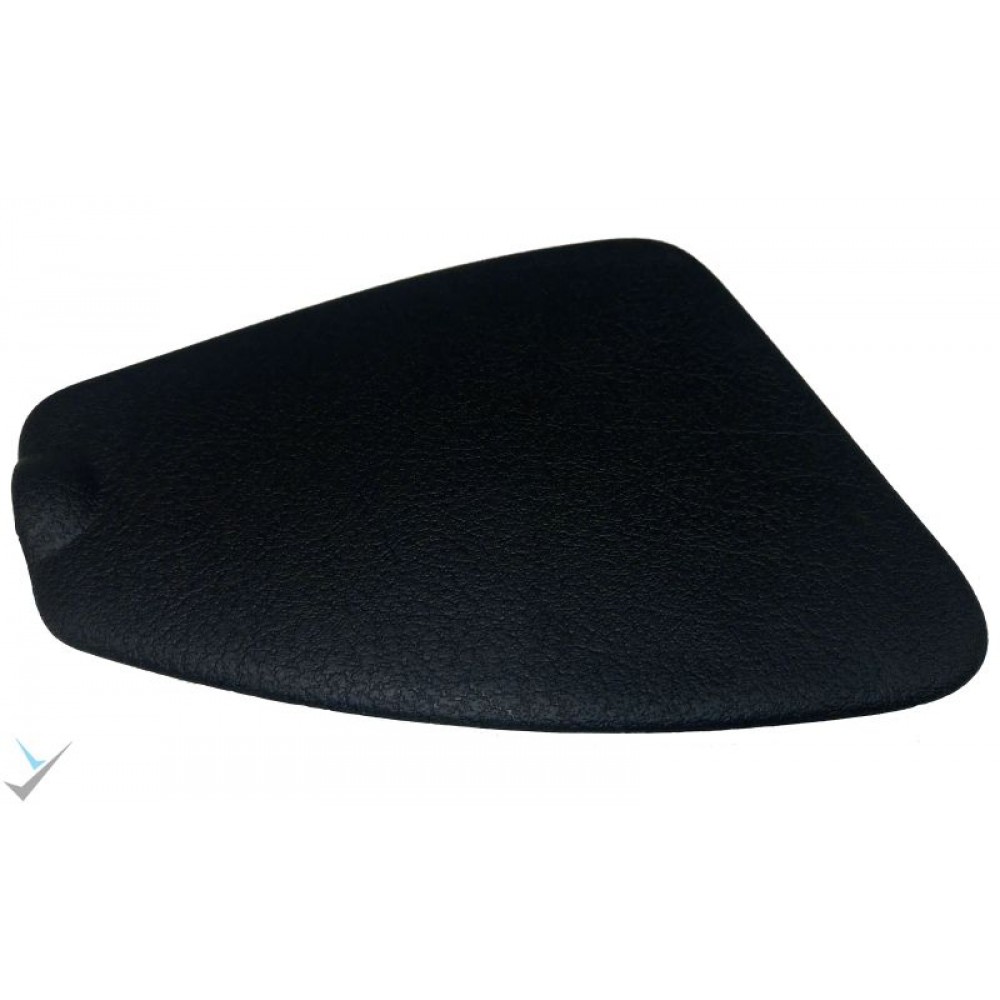 درب جعبه فیوز داخل اتاق ال90 