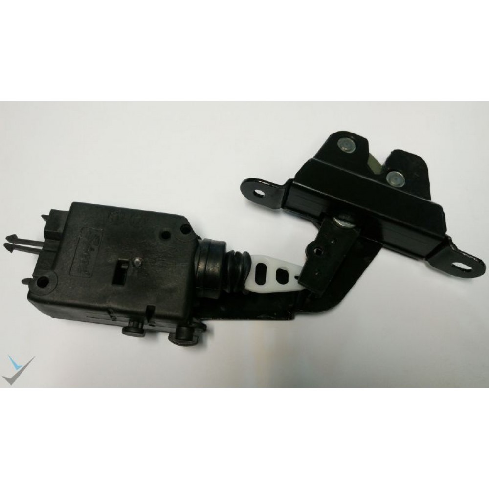 قفل درب  صندوق عقب رانا 