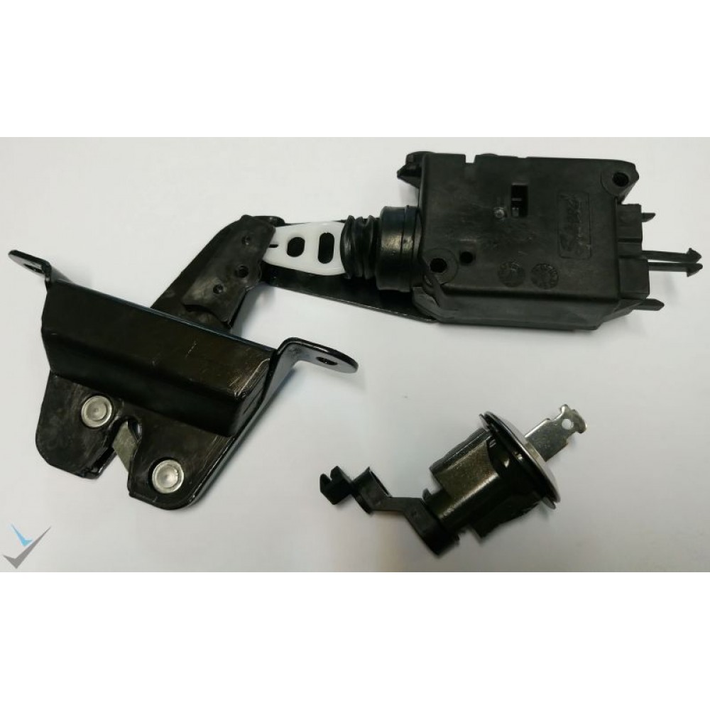 قفل درب  صندوق عقب رانا