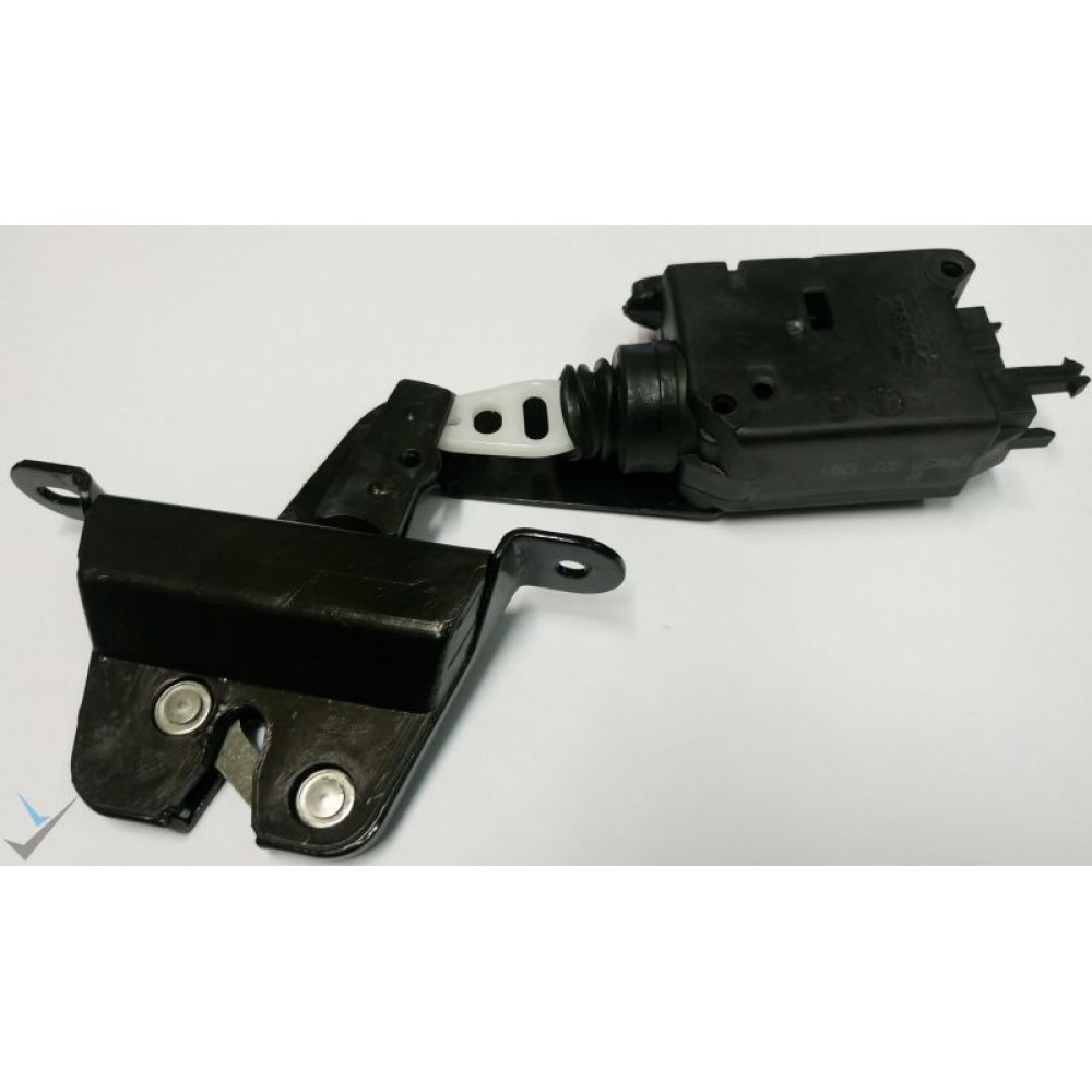 قفل درب  صندوق عقب رانا 